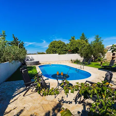 Дом отдыха My Dalmatia - Emily With Private Pool *