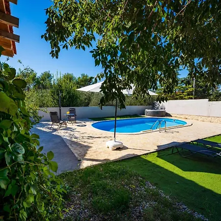 My Dalmatia - Emily With Private Pool Nyaraló Rastevic