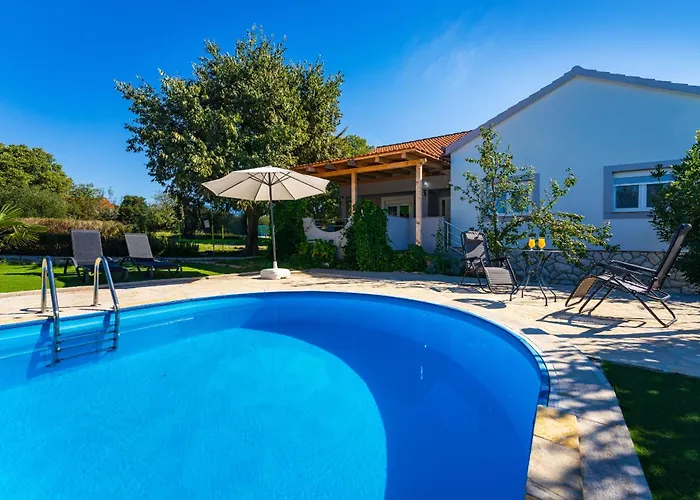 My Dalmatia - Emily With Private Pool Сasa de vacaciones Rastevic
