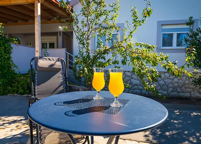 My Dalmatia - Emily With Private Pool Rastevic