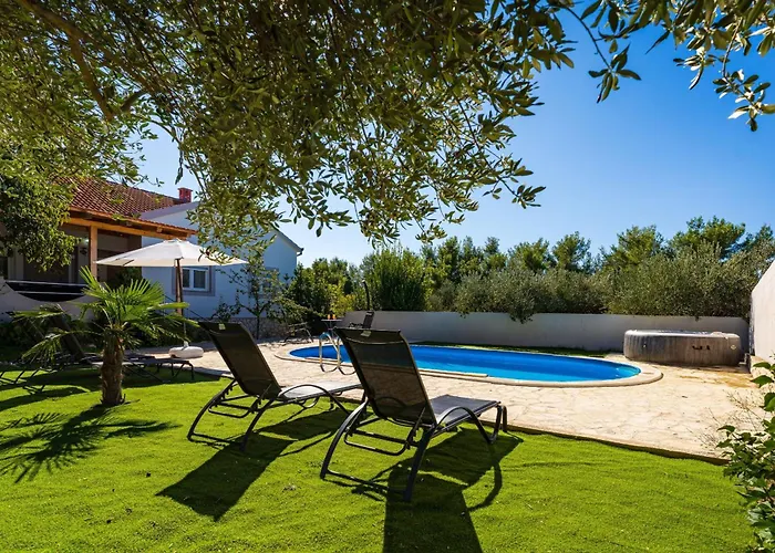 My Dalmatia - Emily With Private Pool Ferienhaus Rastevic